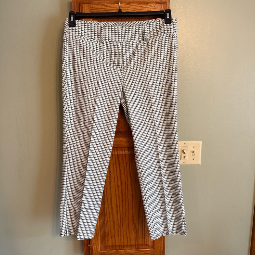 Ann Taylor Factory Sea Foam Green And Black Pants Size 8. Pockets. 25” Inseam